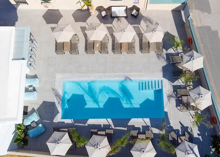 Ippocrates & Restaurant 2* Αχαράβη